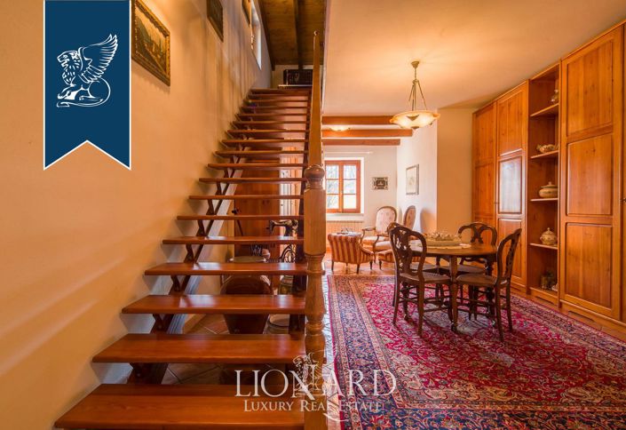 Image No.18-9 Bed Villa for sale