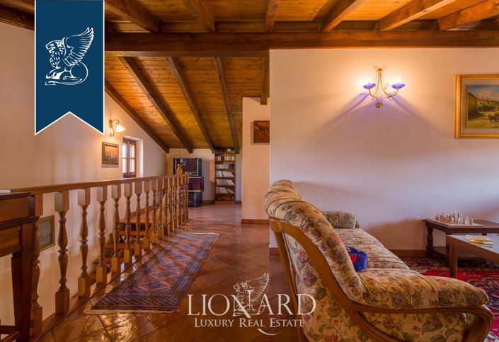 Image No.22-9 Bed Villa for sale