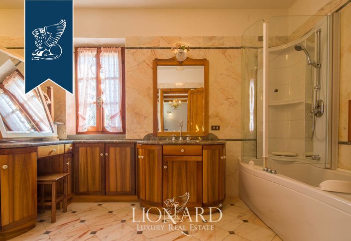 Image No.53-9 Bed Villa for sale