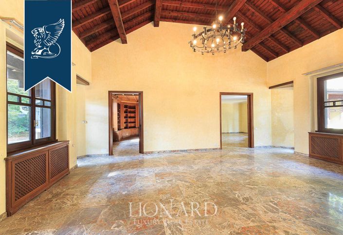 Image No.24-7 Bed Villa for sale