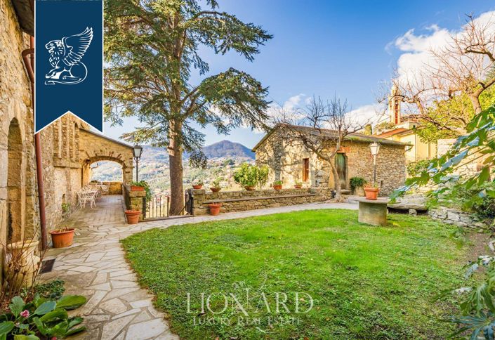 Image No.10-6 Bed Property for sale