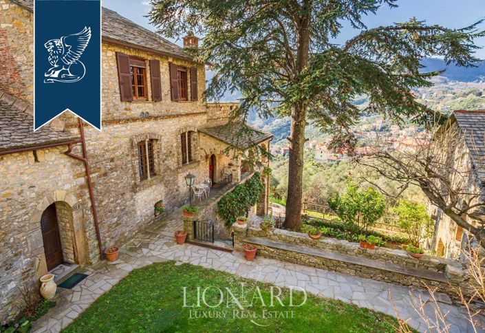 Image No.11-6 Bed Property for sale