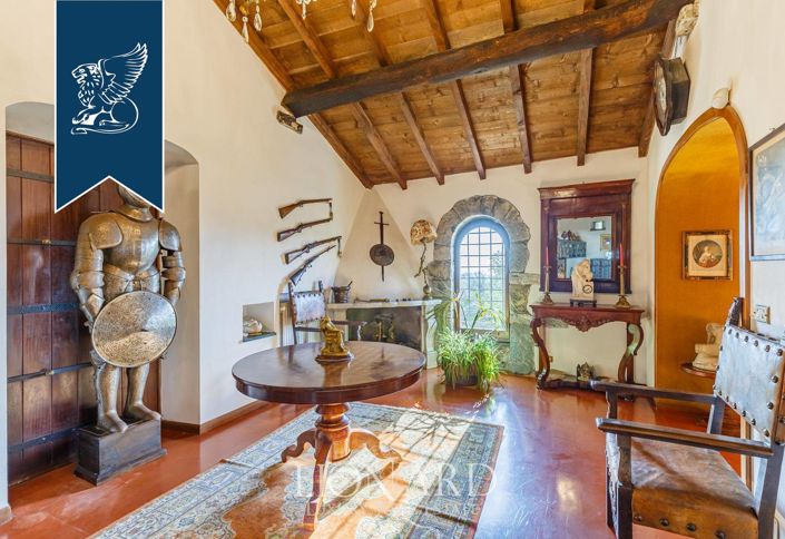 Image No.39-6 Bed Property for sale