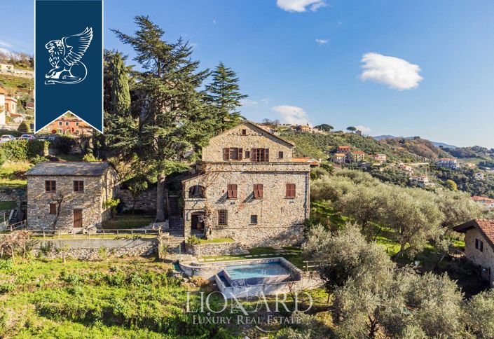 Image No.5-6 Bed Property for sale