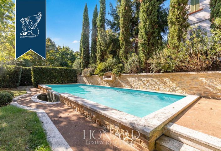 Image No.3-7 Bed Property for sale