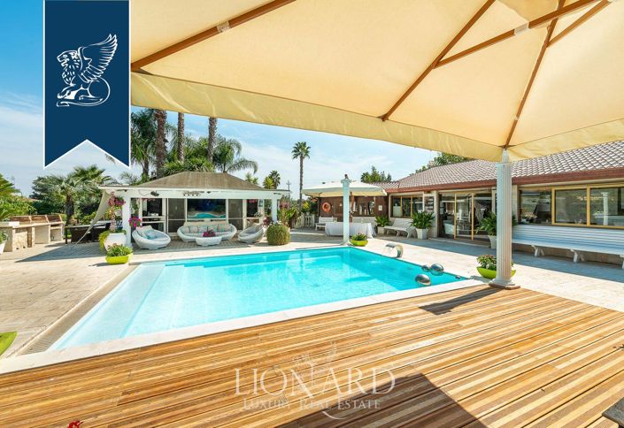 Image No.13-Villa de 10 chambres à vendre à Latina