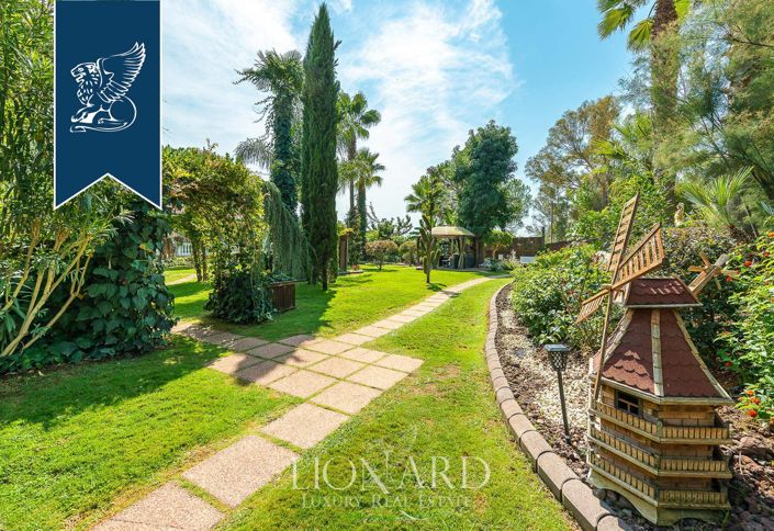 Image No.21-Villa de 10 chambres à vendre à Latina