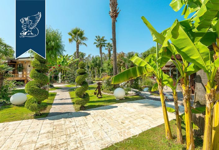 Image No.29-Villa de 10 chambres à vendre à Latina