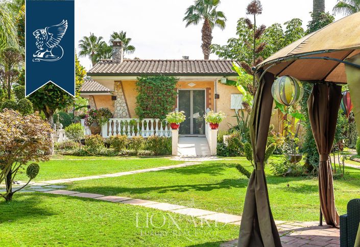 Image No.30-Villa de 10 chambres à vendre à Latina