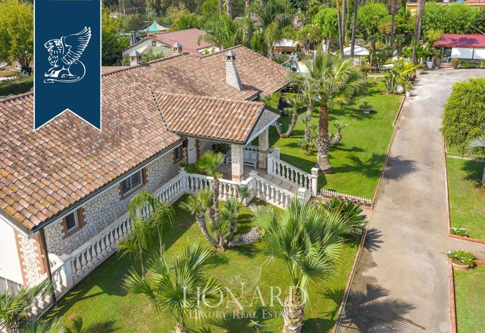 Image No.4-Villa de 10 chambres à vendre à Latina