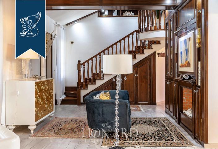 Image No.51-Villa de 10 chambres à vendre à Latina