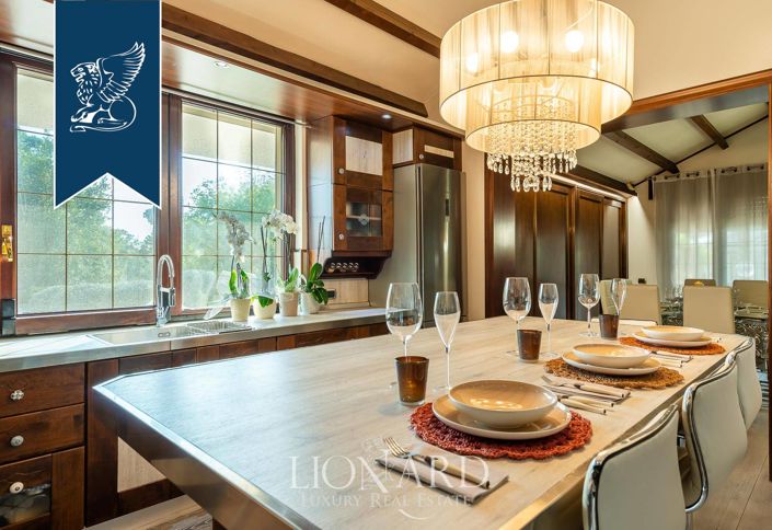 Image No.53-Villa de 10 chambres à vendre à Latina