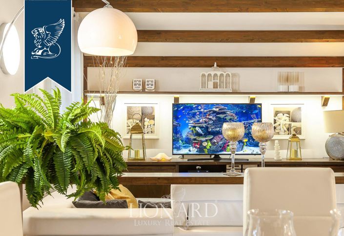 Image No.55-Villa de 10 chambres à vendre à Latina