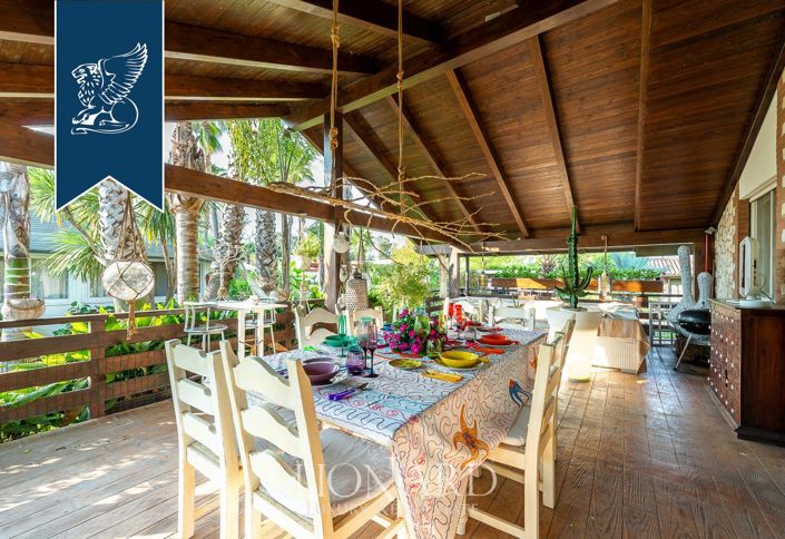 Image No.62-Villa de 10 chambres à vendre à Latina