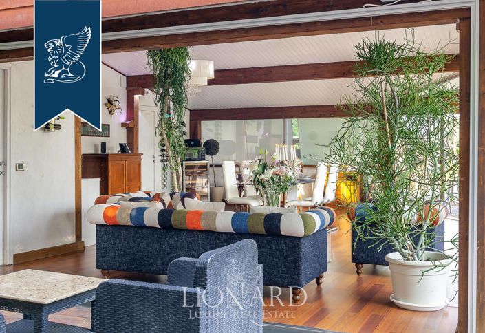 Image No.65-Villa de 10 chambres à vendre à Latina