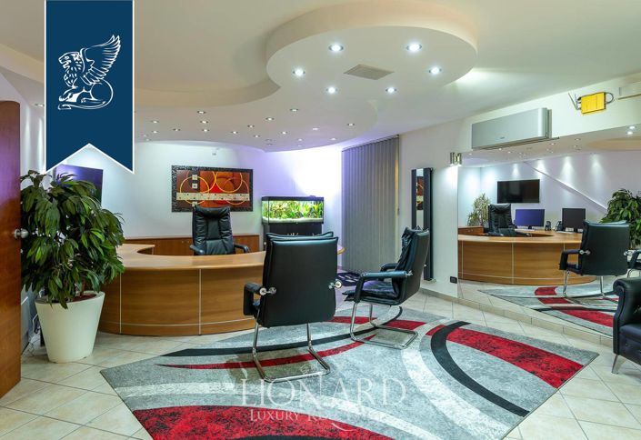 Image No.71-Villa de 10 chambres à vendre à Latina