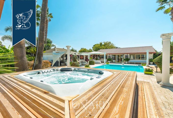 Image No.9-Villa de 10 chambres à vendre à Latina