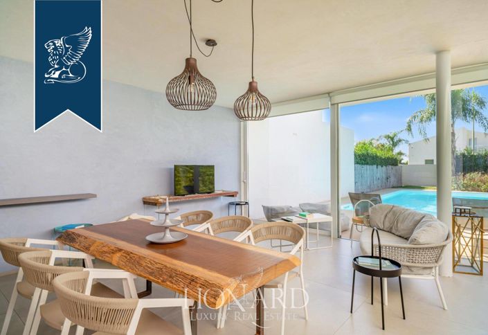 Image No.13-Villa de 10 chambres à vendre à Ragusa