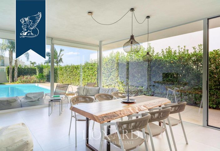 Image No.17-Villa de 10 chambres à vendre à Ragusa