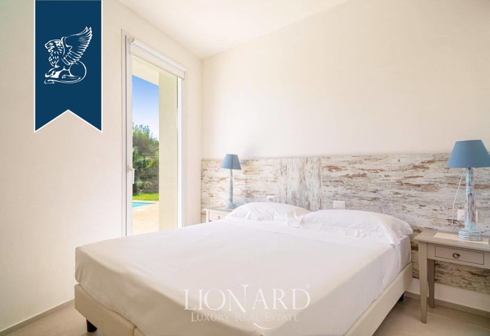 Image No.19-Villa de 10 chambres à vendre à Ragusa