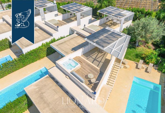 Image No.2-Villa de 10 chambres à vendre à Ragusa