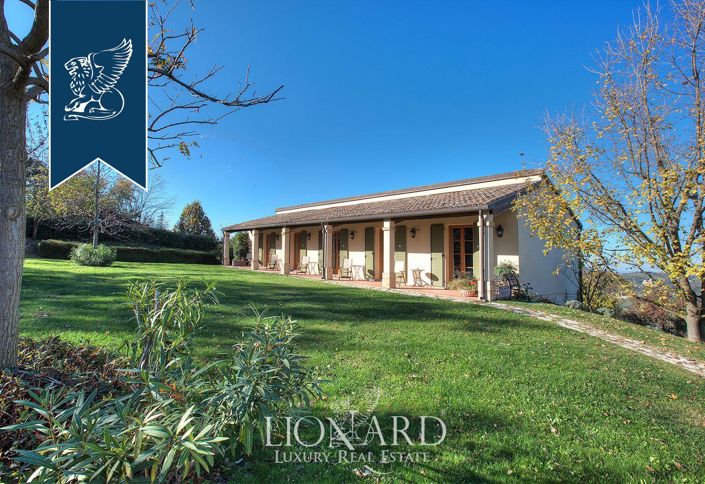 Image No.13-10 Bed Villa for sale