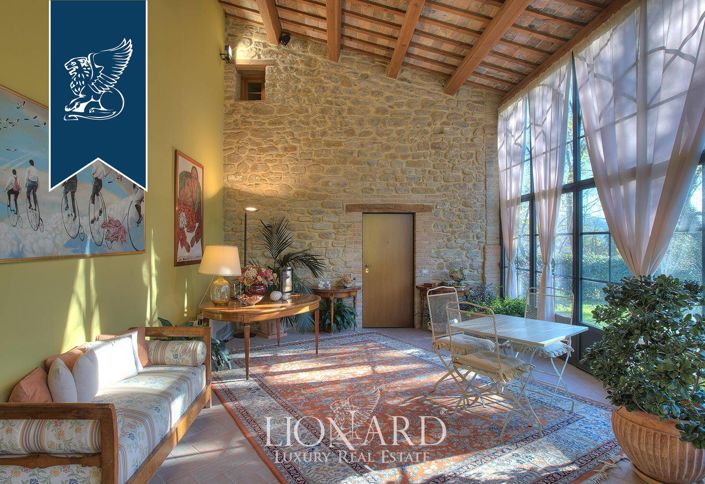 Image No.17-10 Bed Villa for sale