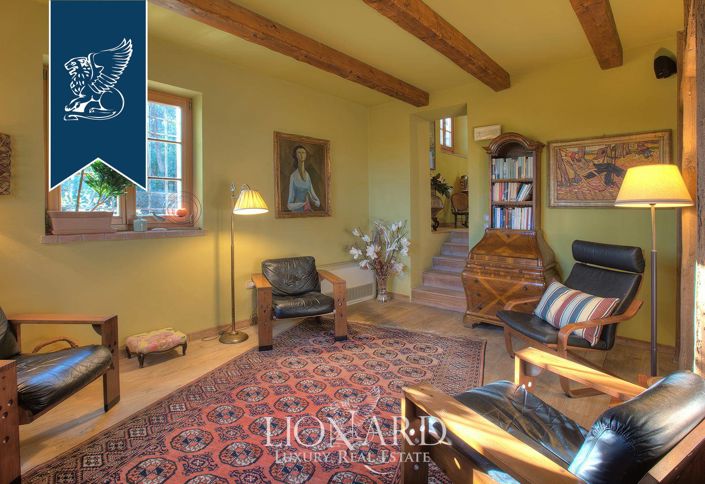 Image No.25-10 Bed Villa for sale