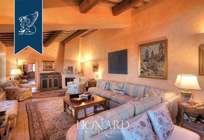 Image No.34-10 Bed Villa for sale