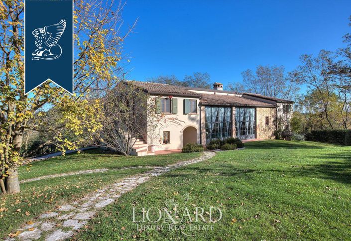 Image No.5-10 Bed Villa for sale