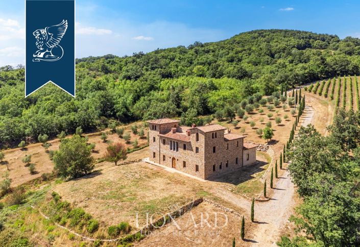 Image No.2-6 Bed Farmhouse for sale