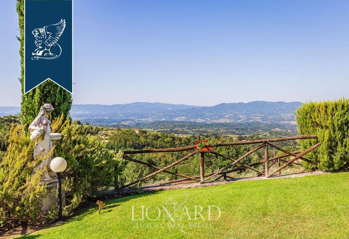 Image No.18-8 Bed Farmhouse for sale