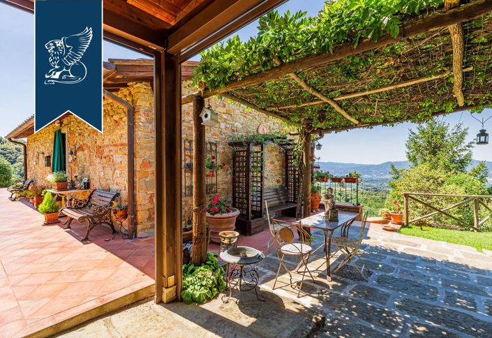 Image No.32-8 Bed Farmhouse for sale