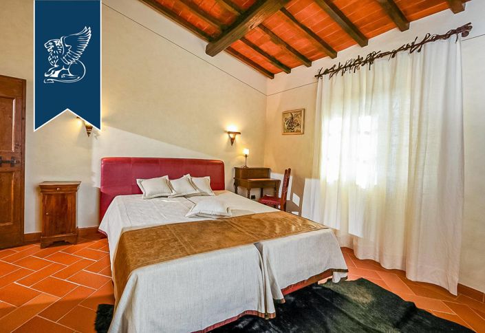 Image No.41-8 Bed Farmhouse for sale