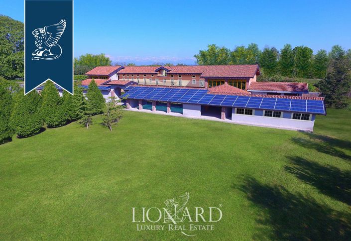 Image No.3-18 Bed Villa for sale