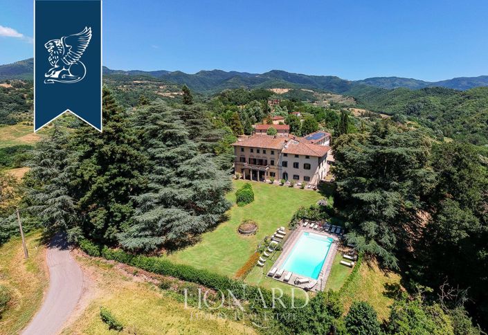 Image No.1-18 Bed Villa for sale