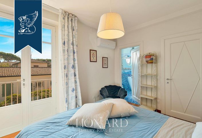 Image No.20-8 Bed Villa for sale