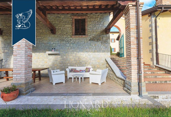 Image No.28-10 Bed Villa for sale