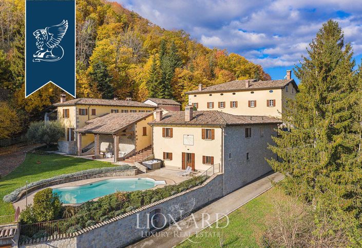 Image No.4-10 Bed Villa for sale