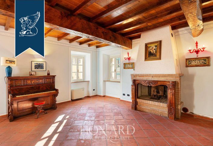 Image No.56-10 Bed Villa for sale