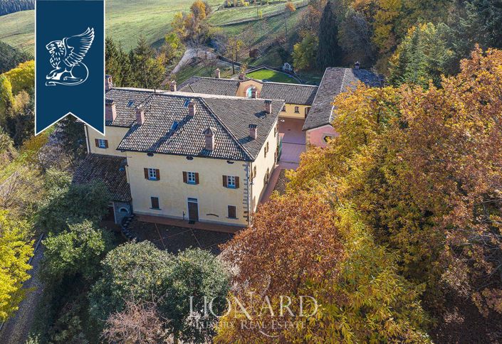 Image No.65-10 Bed Villa for sale