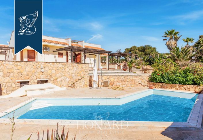 Image No.7-6 Bed Villa for sale