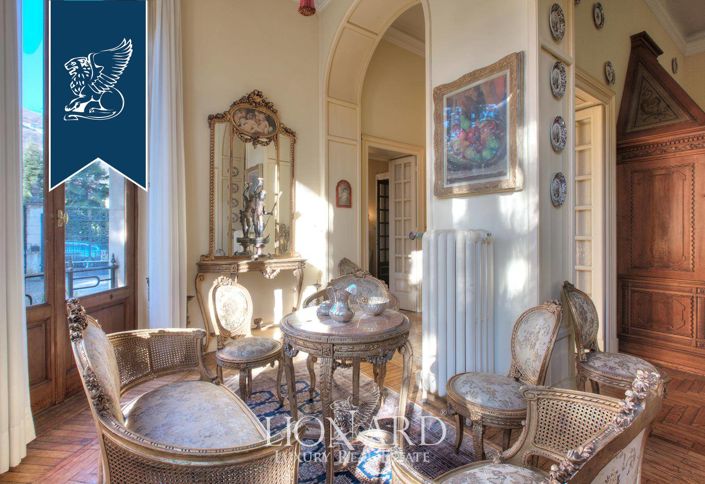 Image No.18-2 Bed Villa for sale