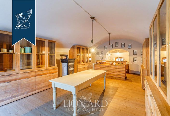 Image No.20-Propriété de 5 chambres à vendre à Savona