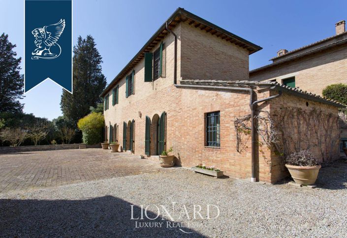 Image No.14-10 Bed Country House for sale