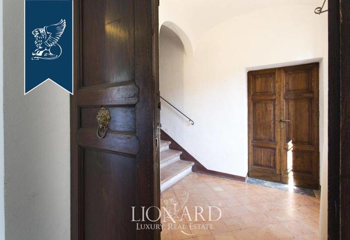 Image No.25-10 Bed Country House for sale