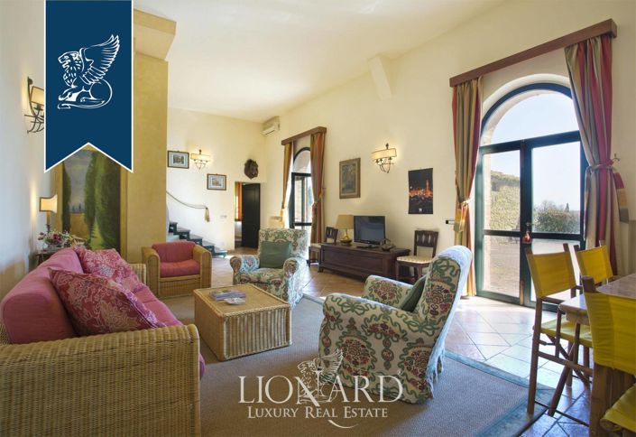 Image No.29-10 Bed Country House for sale