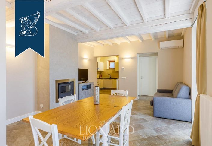 Image No.12-12 Bed Farmhouse for sale