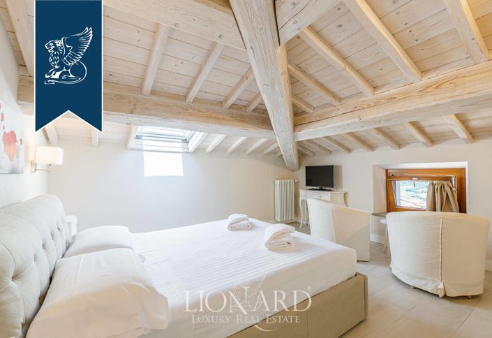 Image No.18-12 Bed Farmhouse for sale