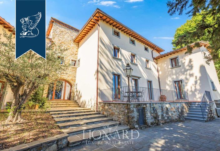 Image No.3-12 Bed Farmhouse for sale